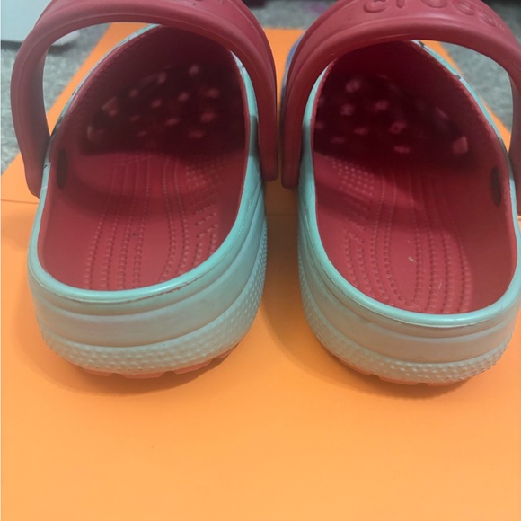 CROCS Blue and Red Sandals with Nature Design - Picture 3 of 6